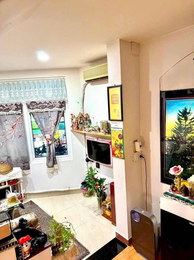 MẶT TIỀN CHỢ GÒ VẤP - MẶT TIỀN NGUYỄN VĂN NGHI - VỊ TRÍ TRUNG TÂM KINH DOANH ĐỈNH