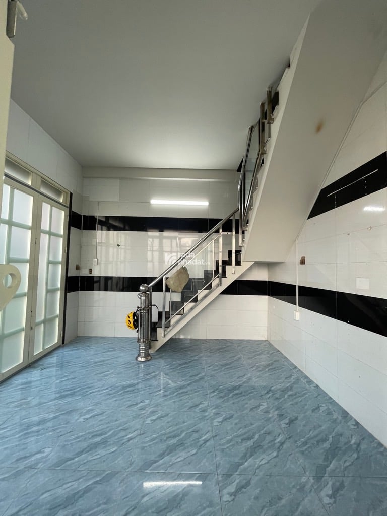 BÁN NHÀ AN DƯƠNG VƯƠNG 35M2 3.X TỶ 4PN HẺM XE HƠI NGỦ GIÁP QUẬN 6 TÂN PHÚ