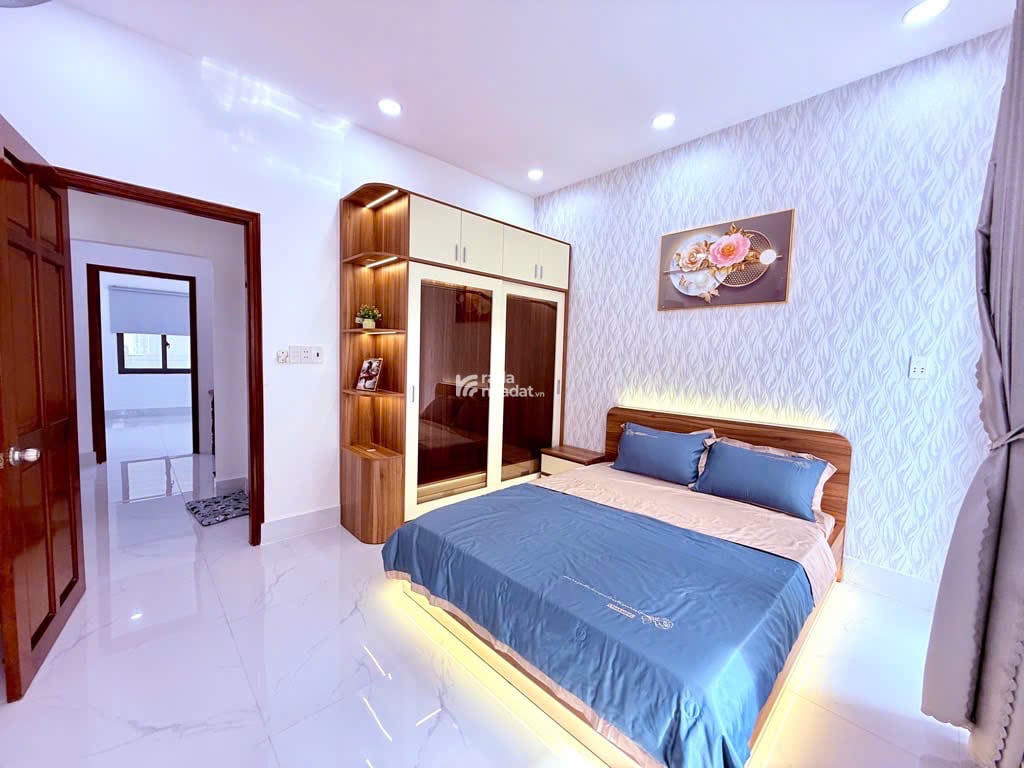 CẦN BÁN NHÀ ĐẸP - PHƯỜNG 14 - GÒ VẤP - DTSD 60M2 - 4 TẦNG - GẦN EMART2 - GIÁ BÁN 6 TỶ990