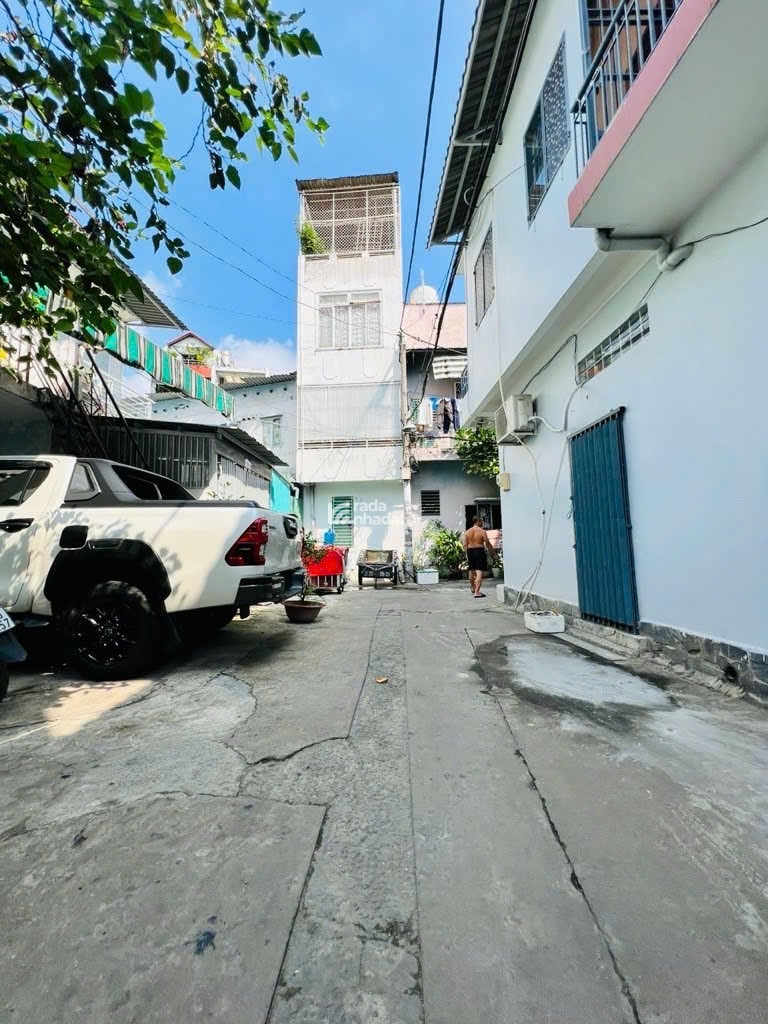Ngay Bệnh Viện 175  5.5x23m  Nguyễn Kiệm  P3  Gò Vấp  Hẻm 6m thông  Giá 12 tỷ