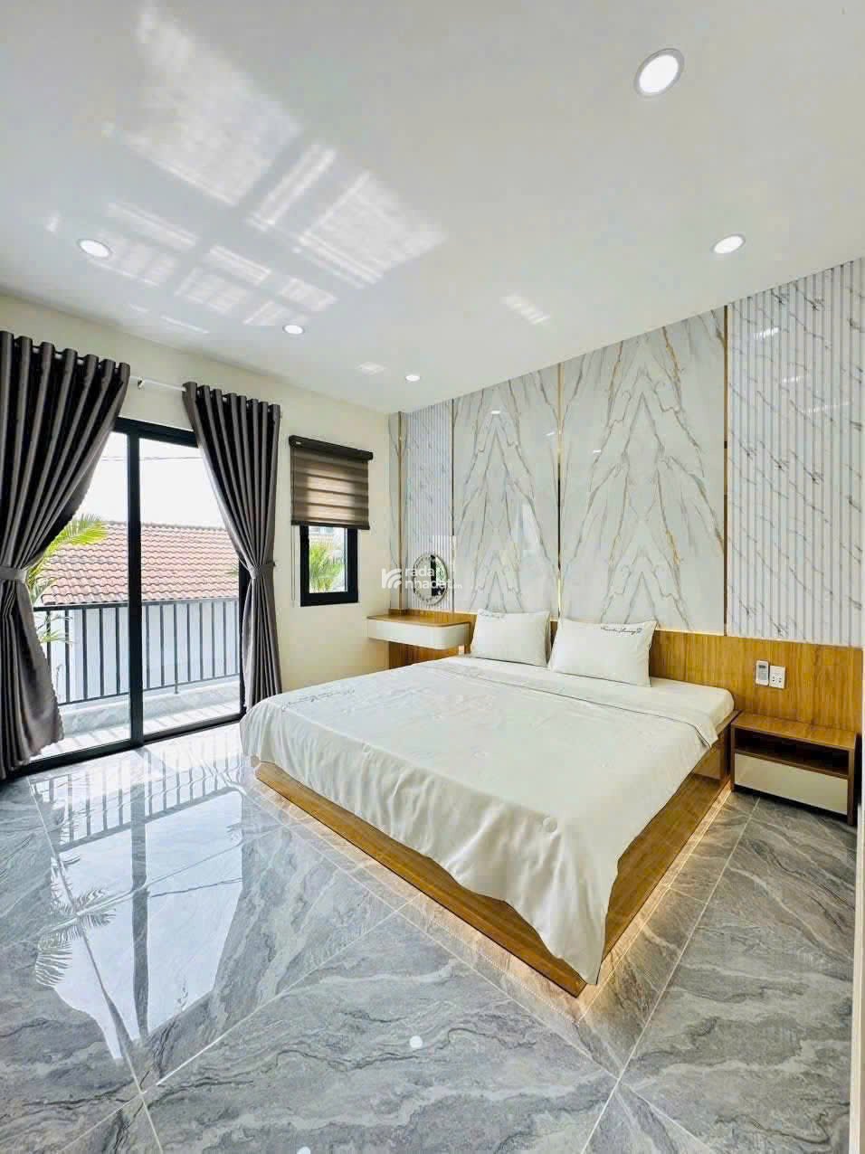 CHÍNH CHỦ BÁN NHÀ SỔ RIÊNG ĐƯỜNG HUỲNH LAN KHANH PHÚ NHUẬN 4 tỷ 150tr 60.2M2 HOÀN CÔNG ĐỦ