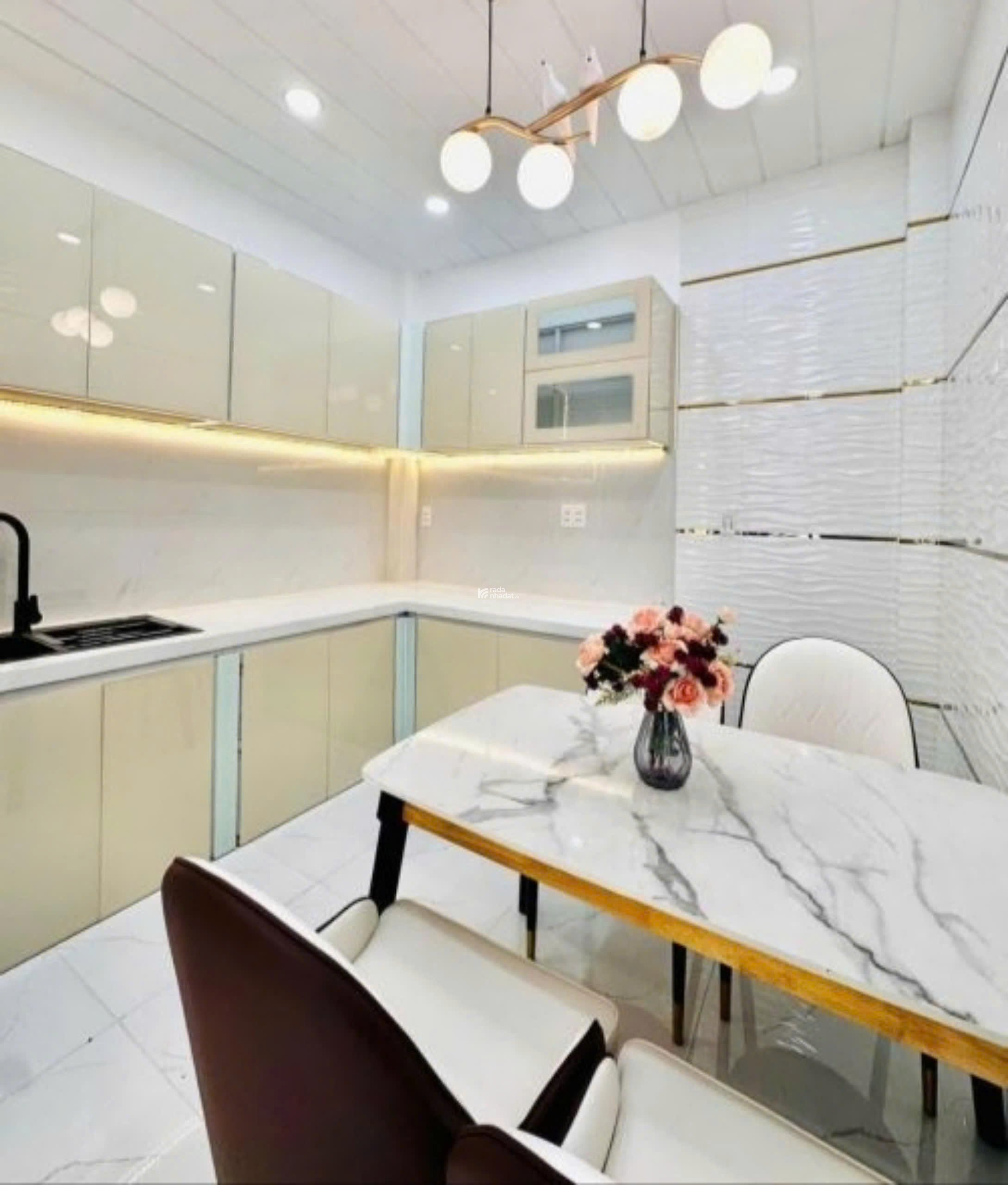 CHÍNH CHỦ BÁN NHÀ SỔ RIÊNG ĐƯỜNG HUỲNH LAN KHANH PHÚ NHUẬN 4 tỷ 150tr 60.2M2 HOÀN CÔNG ĐỦ