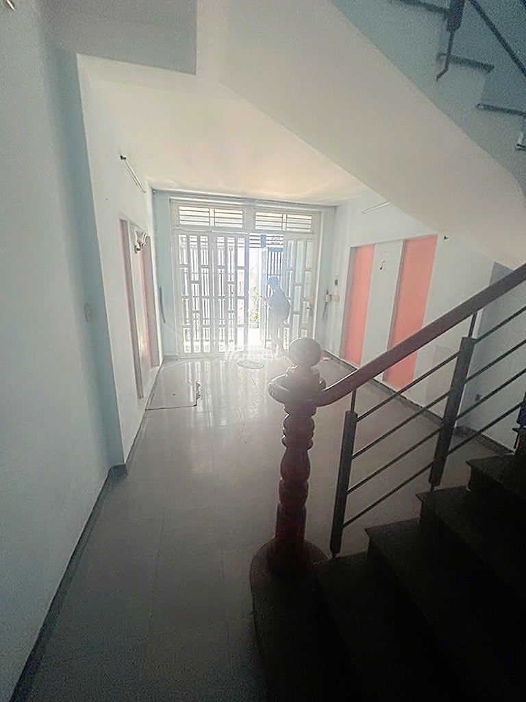 bans nha  đường lê trọng tấn bình hưng hoà