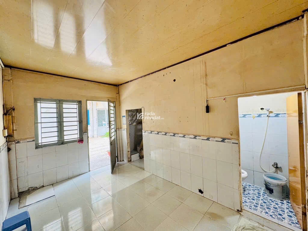 SIÊU PHẨM HẺM XE TĂNG QUAY ĐẦU- 2 TẦNG CỨNG- NGAY VÒNG XOAY PHẠM VĂN ĐỒNG- CHỈ NHỈNH 3 TỶ