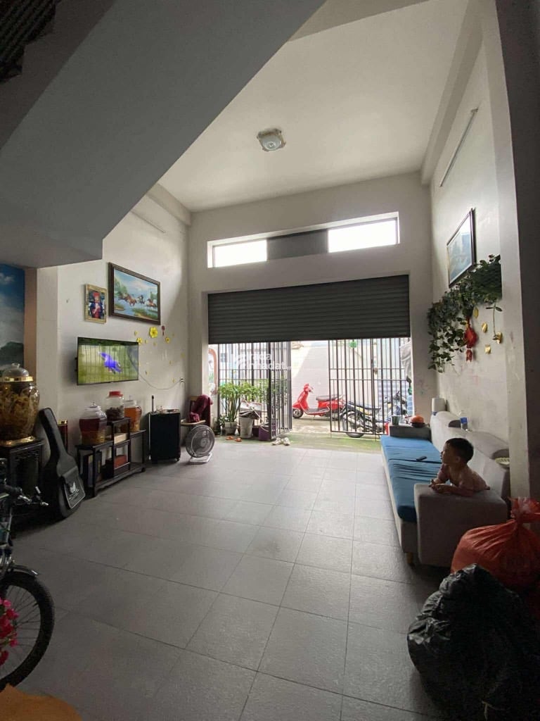 NHÀ ĐẸP HẺM Ô TÔ TRÁNH, SÁT MẶT TIỀN GẦN CHỢ LINH TRUNG 3 TẦNG 4,5X14 CHỈ 7,35 TỶ.