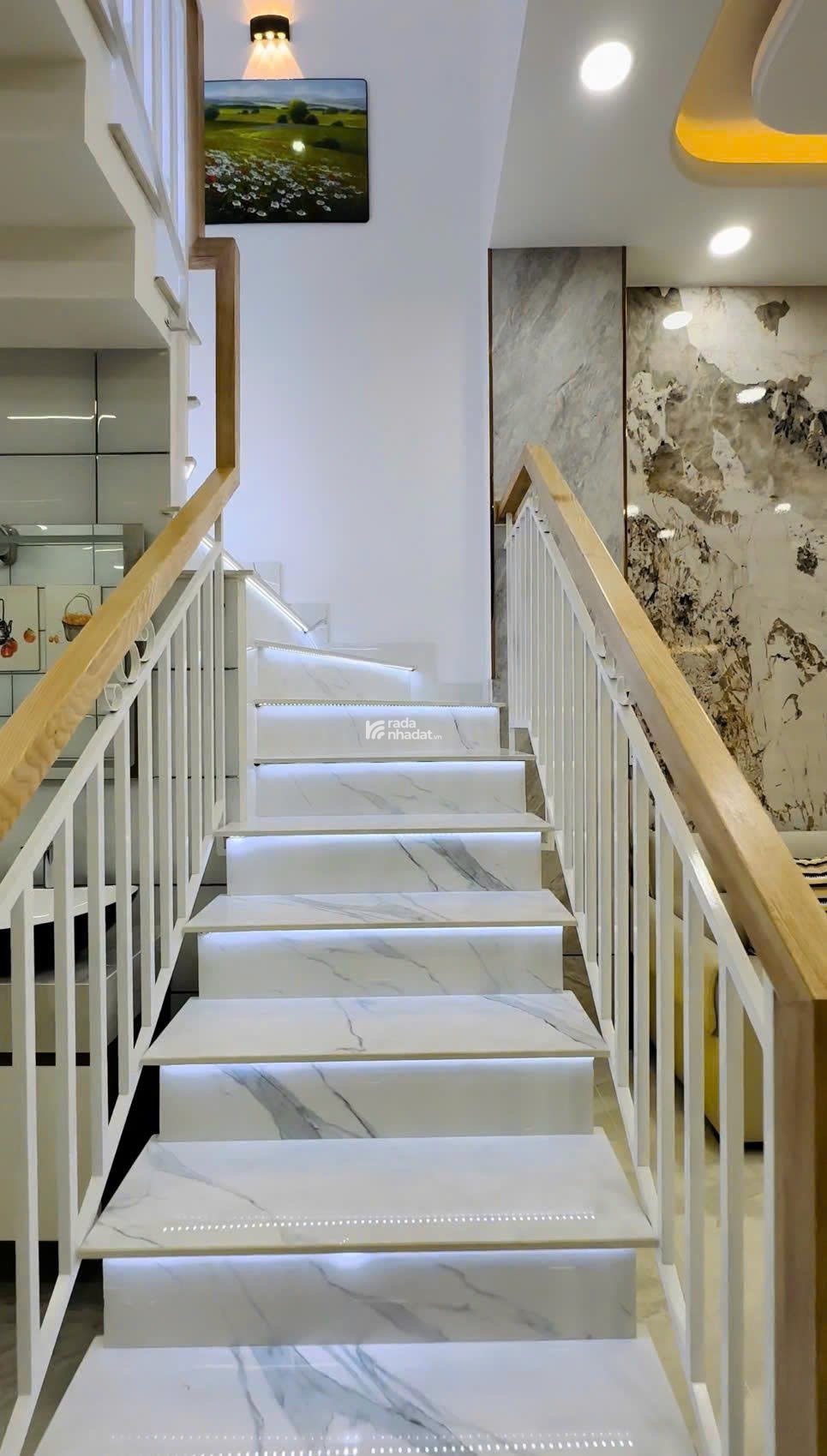 BÁN NHÀ đi ĐỊNH CƯ 48,9m2 giá 4tỷ65 Đường Phạm Văn Hai Phường 5 Quận Tân Bình Tphcm