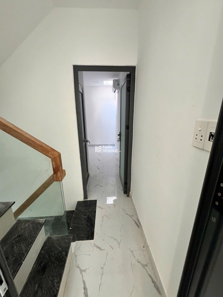 TRUNG TÂM QUẬN 5  - NHÀ MỚI 3 TẦNG 100% MUA Ở NGAY - VỊ TRÍ ĐẸP - HẺM Ô TÔ CÁCH NHÀ 5M - SỔ 2025