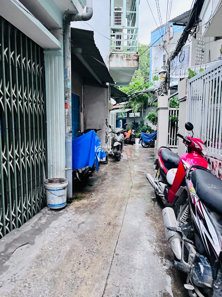 BÁN NHÀ HẺM 132 HOÀI THANH, P.14, QUẬN 8, 40M2