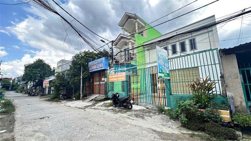 NHÀ 2 TẦNG ĐẸP NHƯ MỚI LÊ VĂN KHƯƠNG, ĐÔNG THẠNH, HÓC MÔN _ HẺM XE HƠI TRÁNH DIỆN KHỦNG