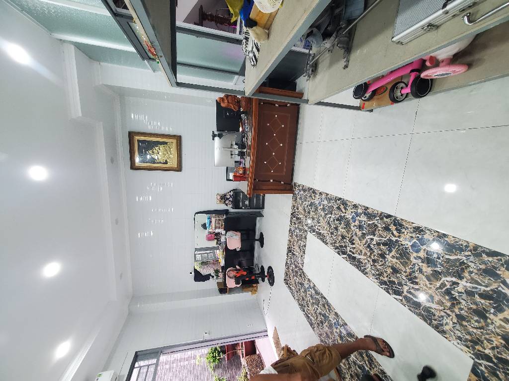 CÁCH MẶT TIỀN PHÚ THỌ HÒA CHỈ 1 CĂN -  XE HƠI NGỦ TRONG NHÀ - 127M2 - NGANG 8,5M -