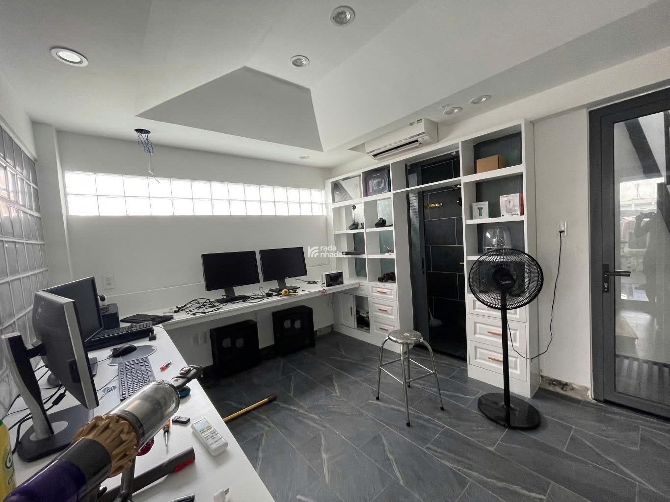 NHÀ 5 TẦNG VÕ THỊ NHỜ - KẾ VINCOM Q7 - HẺM XE HƠI, CHỦ Ở XÂY TÂM HUYẾT, NỘI THẤT CAO CẤP