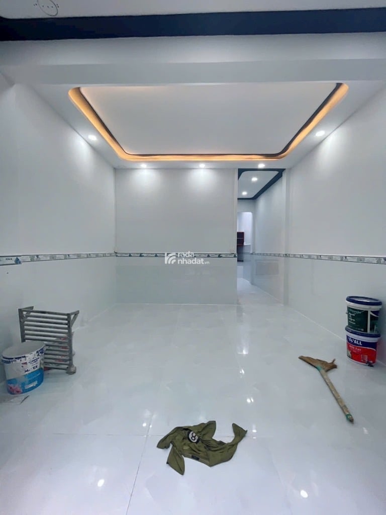 Nhà mới 2 tầng,  Lê Văn Quới- sát ngã tư 4 xã