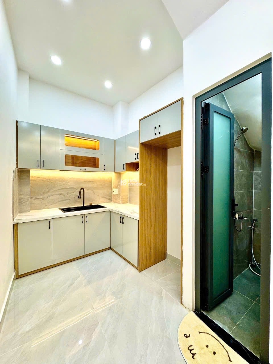 Bán Nhà mới xây GIÁ RẺ chỉ Hơn 5 Tỷ - 4 Tầng tặng Nội thất-Ngay mặt tiền Vạn Kiếp, P.3, Bình Thạnh