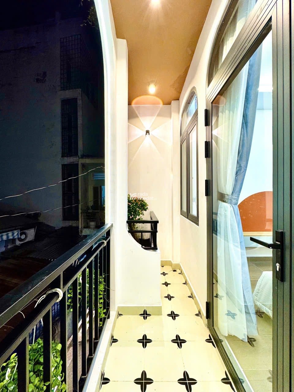 Bán Nhà mới xây GIÁ RẺ chỉ Hơn 5 Tỷ - 4 Tầng tặng Nội thất-Ngay mặt tiền Vạn Kiếp, P.3, Bình Thạnh