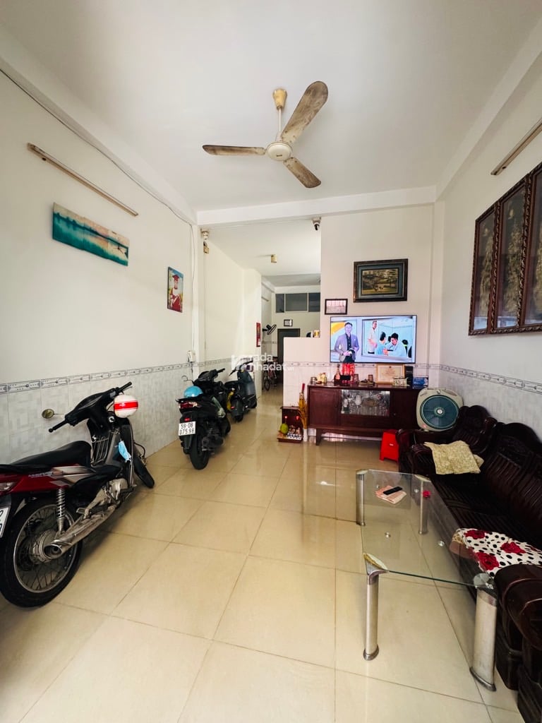 HXH THOẠI NGỌC HẦU, TÂN PHÚ, CHUẨN 71M2 HIẾM CÓ. GIẢM 550TR CHỈ CÒN 7.6T TL TỐT