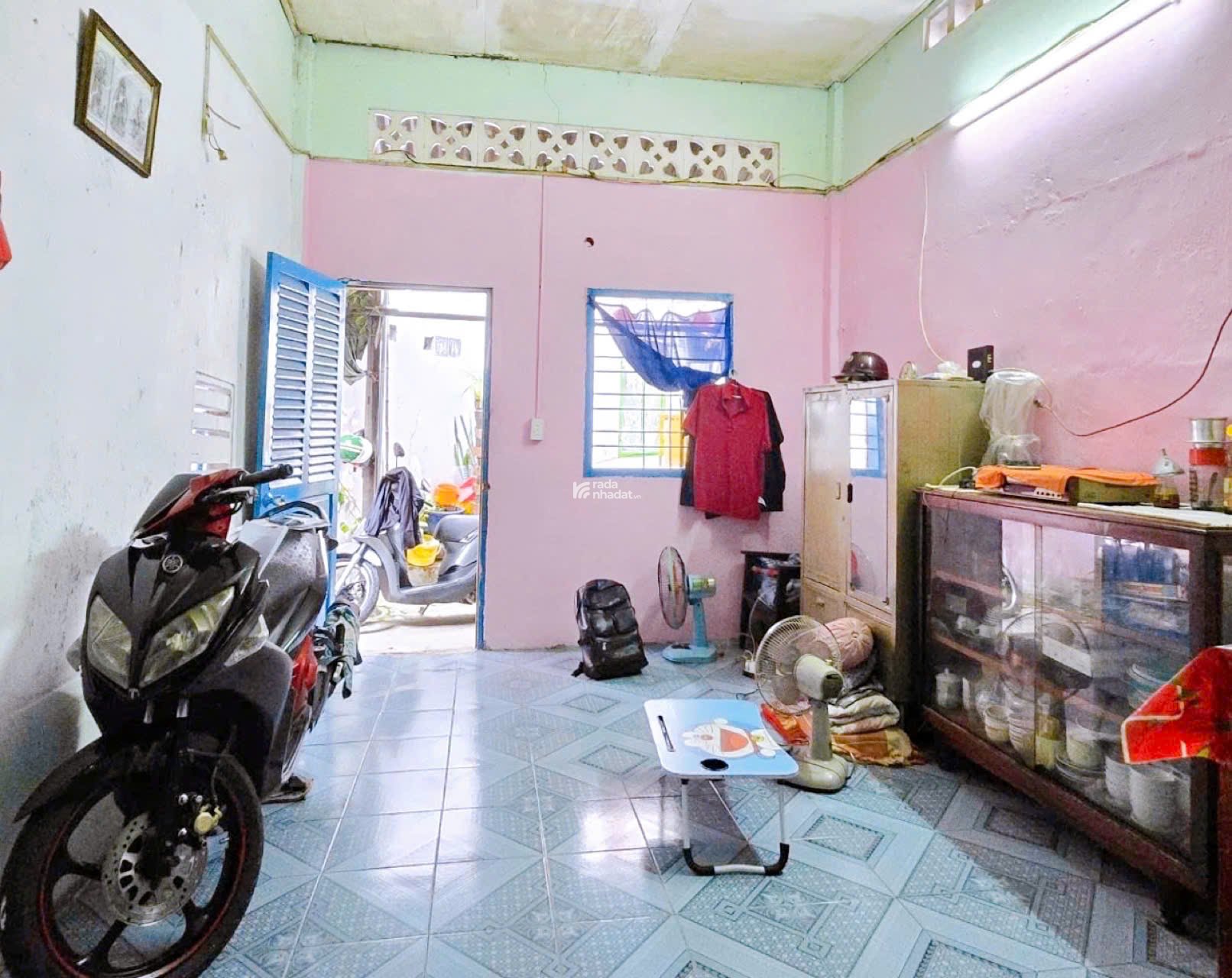 Nhà rộng bao la - lô góc hẻm Cách Mạng Tháng Tám -QUẬN 3 -10 x 8 m -5.5 tỷ