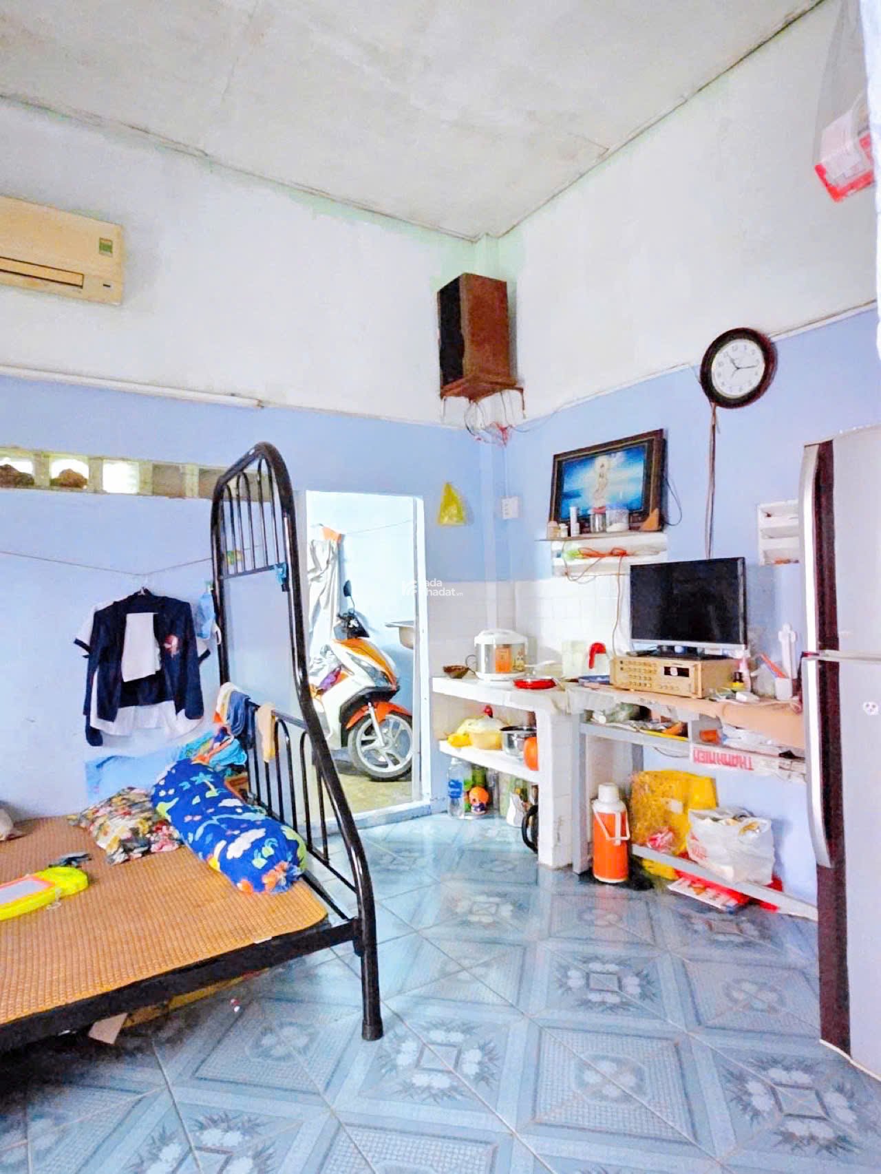 Nhà rộng bao la - lô góc hẻm Cách Mạng Tháng Tám -QUẬN 3 -10 x 8 m -5.5 tỷ