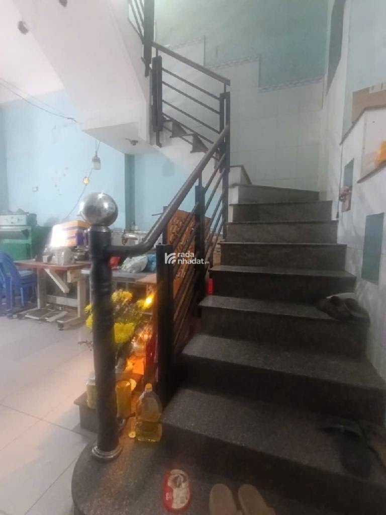 Bán nhà gần lê văn qưới mã lò bình long 