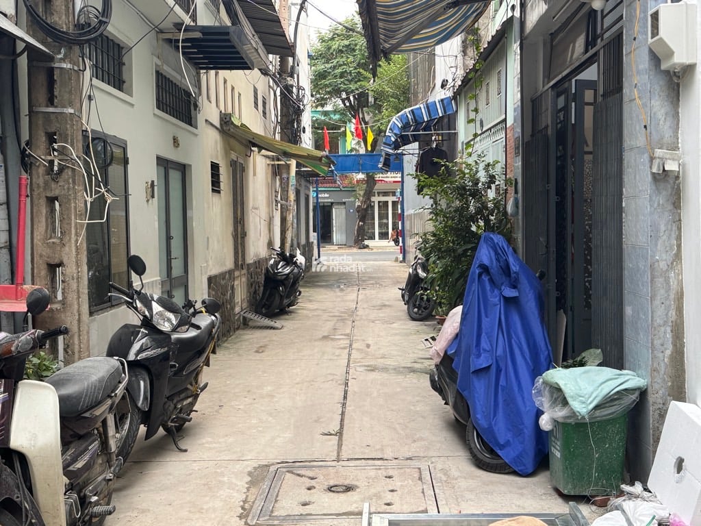 NHÀ 2 MẶT HẺM, CÁCH MT ĐƯỜNG 39M, NHÀ ĐẸP VÀO Ở NGAY.