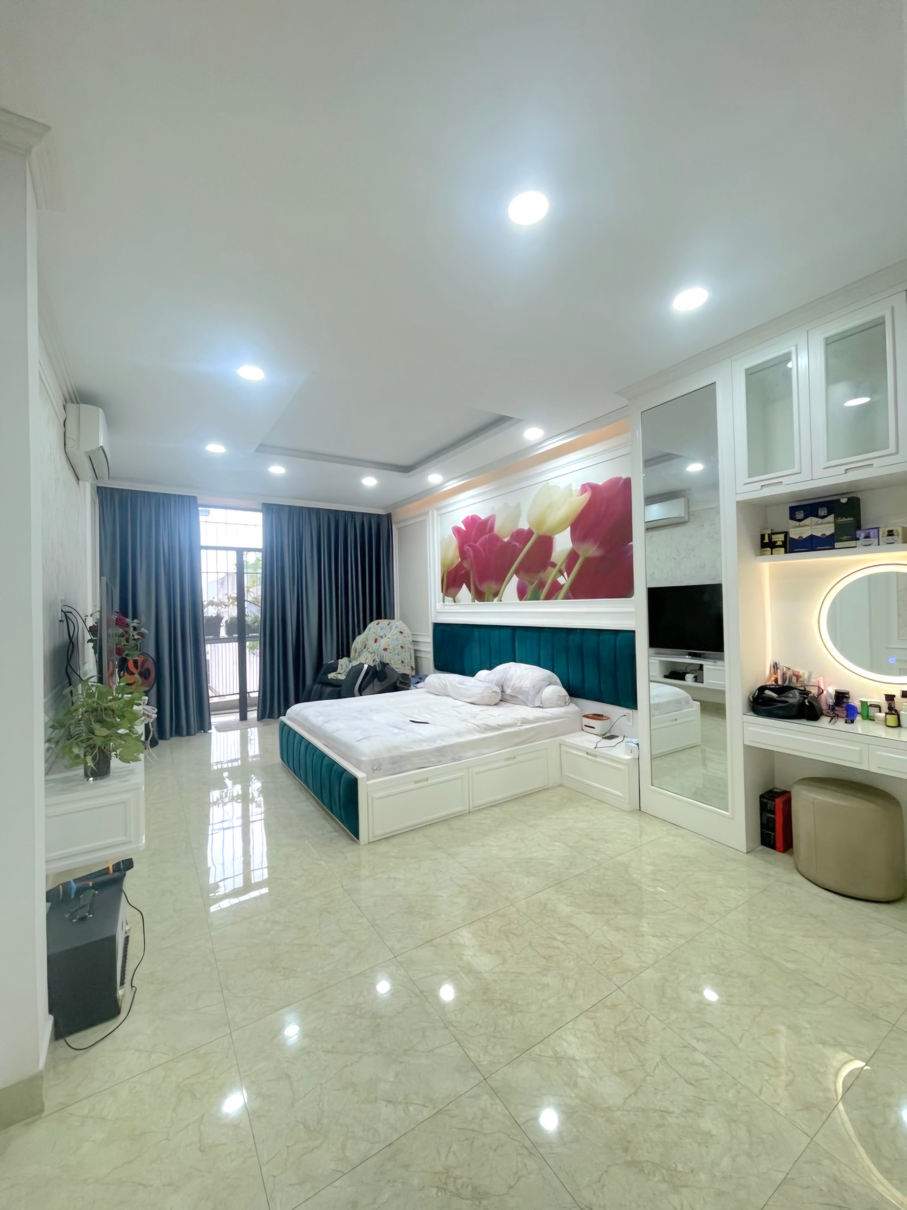 BÁN NHÀ MẶT TIỀN KDOANH 3 TẦNG 4x 30M - CẠNH ÂU CƠ , BÀU CÁT - CHỈ 11,T