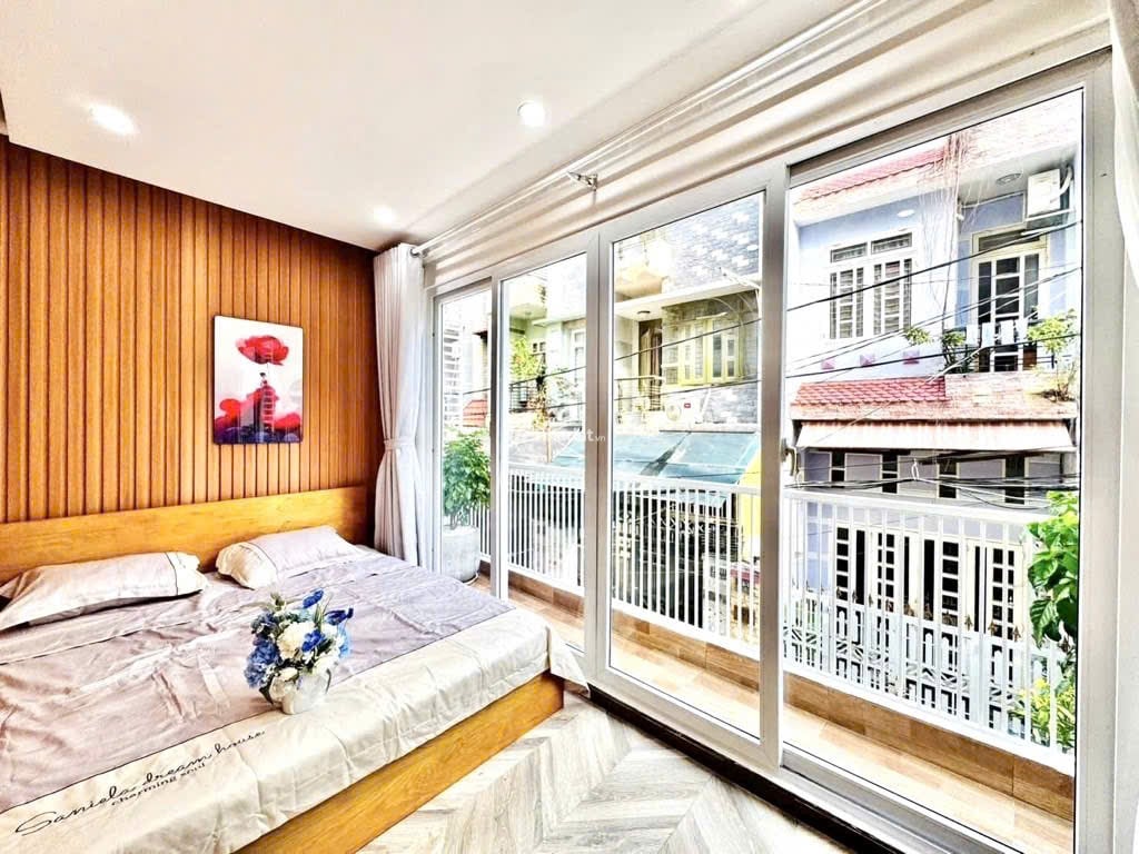 NHÀ ĐẸP - XE HƠI VÀO NHÀ - FULL NỘI THẤT