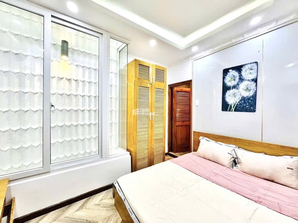 NHÀ ĐẸP - XE HƠI VÀO NHÀ - FULL NỘI THẤT