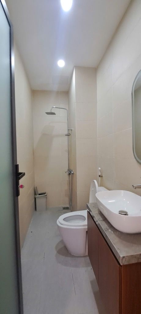 NHÀ MỚI ĐÓN TẾT VÀO Ở NGAY - 6 TẦNG - 48M2 - NGANG 5M - GẦN UBND QUẬN TÂN PHÚ - HẺM THÔNG Ô TÔ