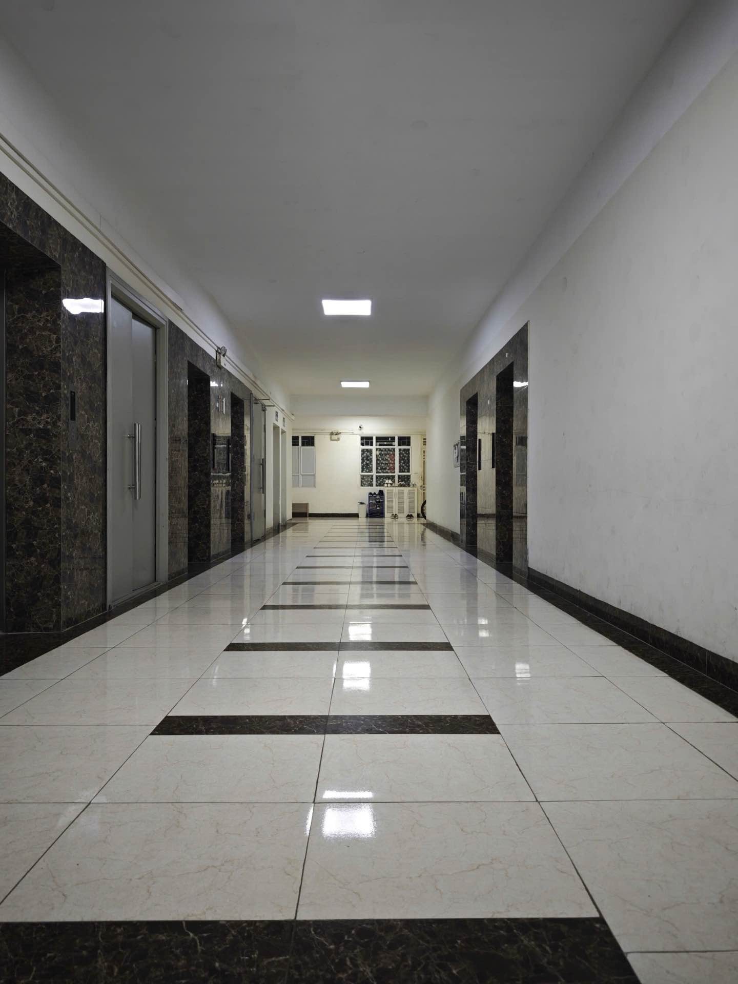 Bán căn hộ chung cư mặt phố Mỹ Đình, 58m2, 2 ngủ, 5.15 tỷ