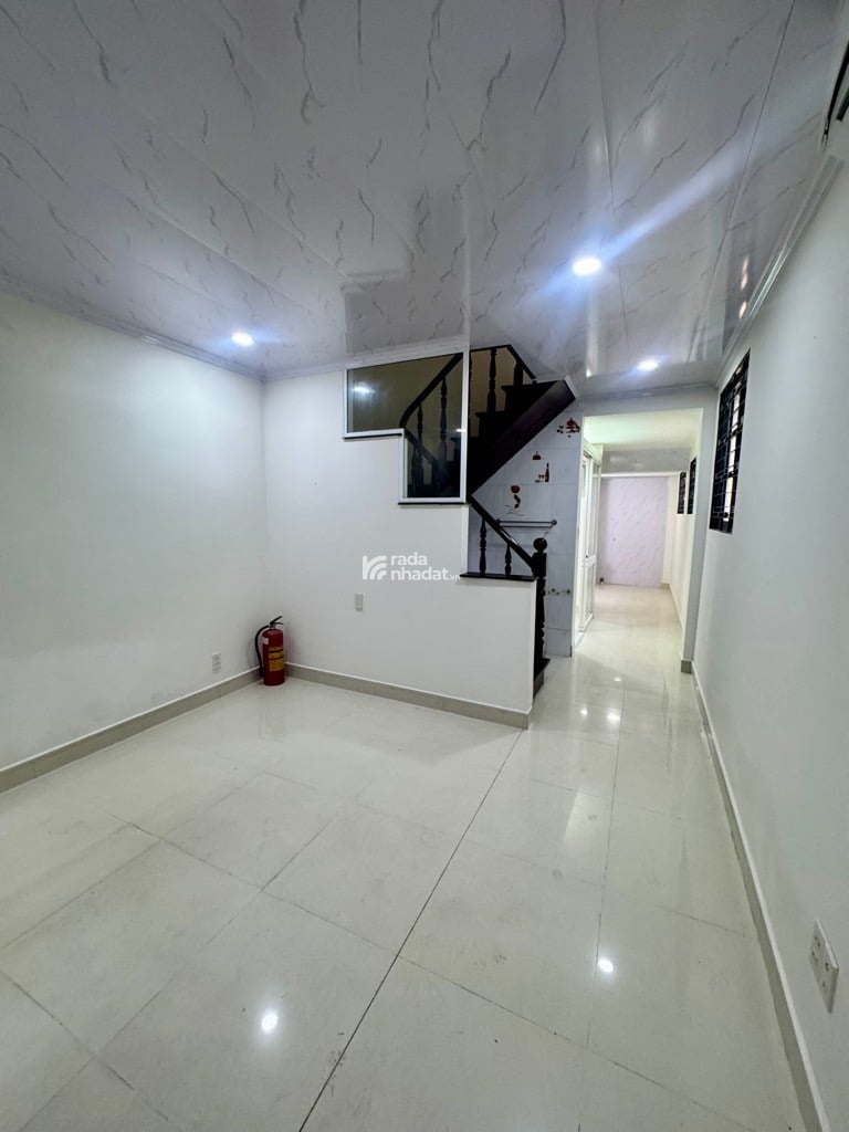 NHÀ 2 TẦNG LÔ GÓC NGAY NGÃ TƯ PASTEUR- VÕ VĂN KIỆT- TRUNG TÂM Q1 - 3 PN- CHO THUÊ DÒNG TIỀN CAO