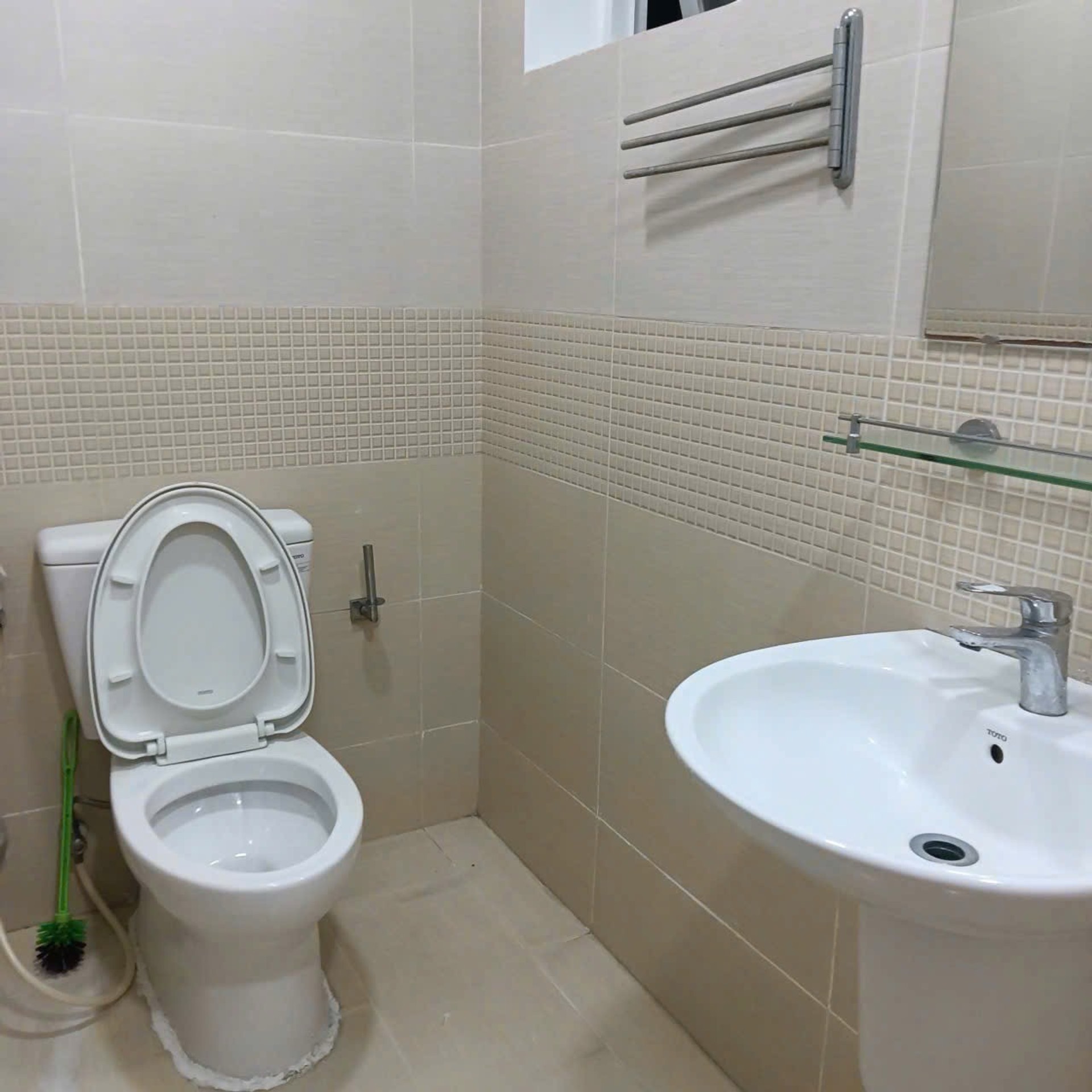 Chính chủ gửi bán nhanh CHCC Khuông Việt.Tân Phú DT 67,2m2, 2PN, 2WC giá 4.2 tỷ sổ hồng