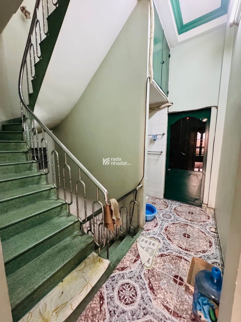 NHÀ 3 TẦNG - 54M2 (4.1x13.2) - 4PN - HẺM THÔNG Ô TÔ - GẦN SÂN BAY -  9 TỶ 600