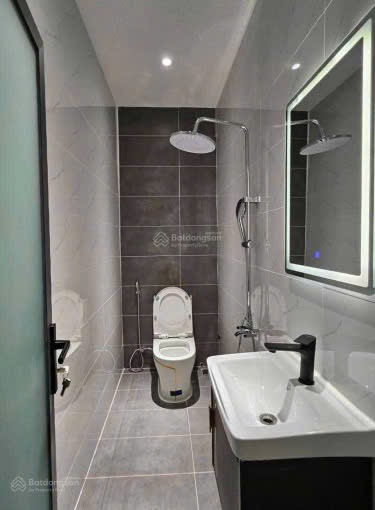 1 căn giá siêu hiếm hẻm 5m Nguyễn Oanh, Gò Vấp, gần trường ĐH, SHR hoàn công đủ giá chỉ 2 tỷ 780 TL