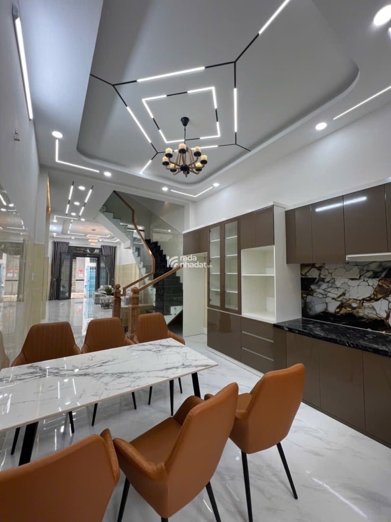Nhà Giá Rẻ - Mới Đẹp - Bình Tân - Gần aeon -  73m2 -  4 tầng -  chỉ nhỉnh 6ty