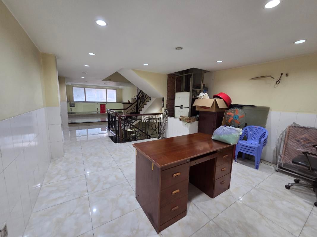 BÁN NHÀ MẶT TIỀN CAO VĂN LẦU KHU CHỢ LỚN QUẬN 6 59M2 5 TẦNG 19 TỶ CÓ THANG MÁY HÀNG VÕ VĂN KIỆT
