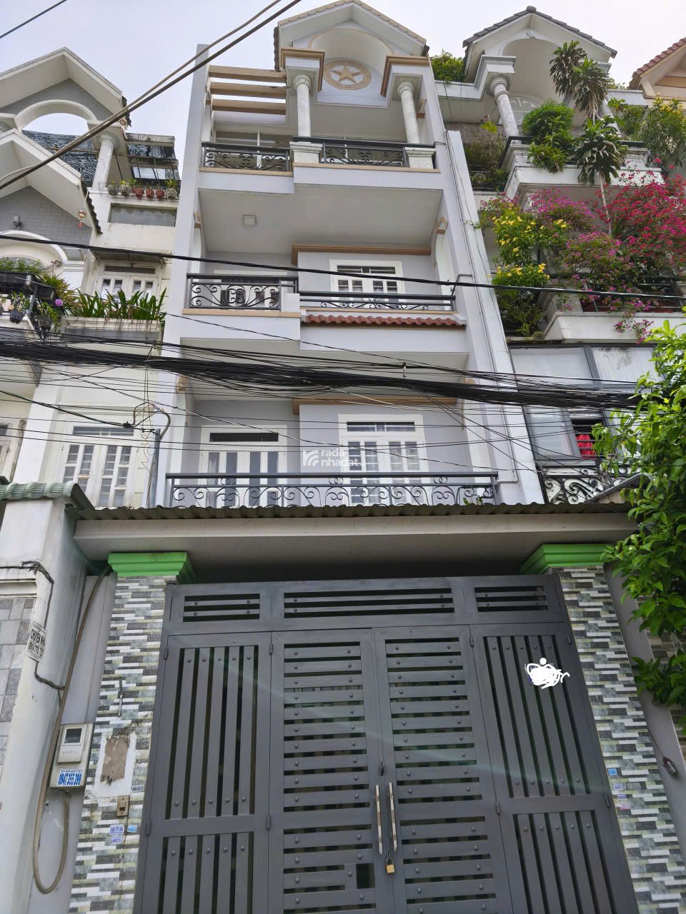 NHÀ BÁN LIỀN KỀ KHU TÊN LỬA- HẺM XE HƠI - DTSD 276m2-  GIÁ CHỈ 6.3 TỶ