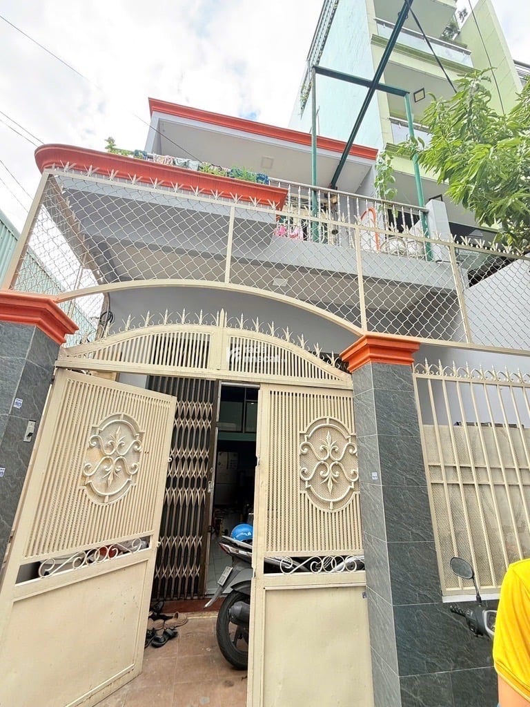 Bán Gấp Nhà Đẹp Hẻm Xe Hơi Lạc Long Quân Tân Bình,Sổ Hồng riêng