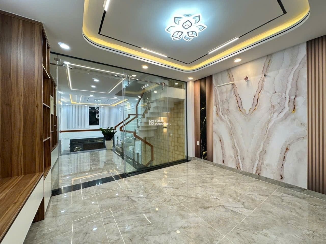 BÁN NHÀ HXH 4 TẦNG HƯƠNG LỘ 2 ,BÌNH TRỊ ĐÔNG, Q. BÌNH TÂN CHỈ 7.3 TỶ