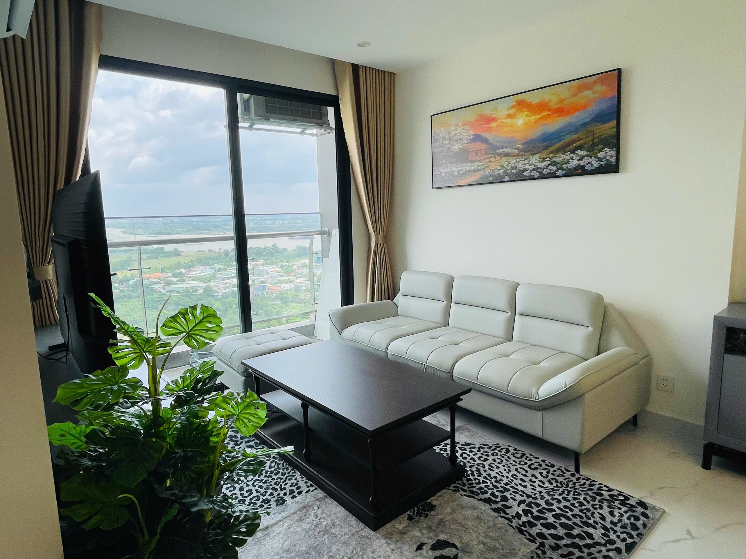 CHO THUÊ CĂN HỘ 3PN FULL NỘI THẤT