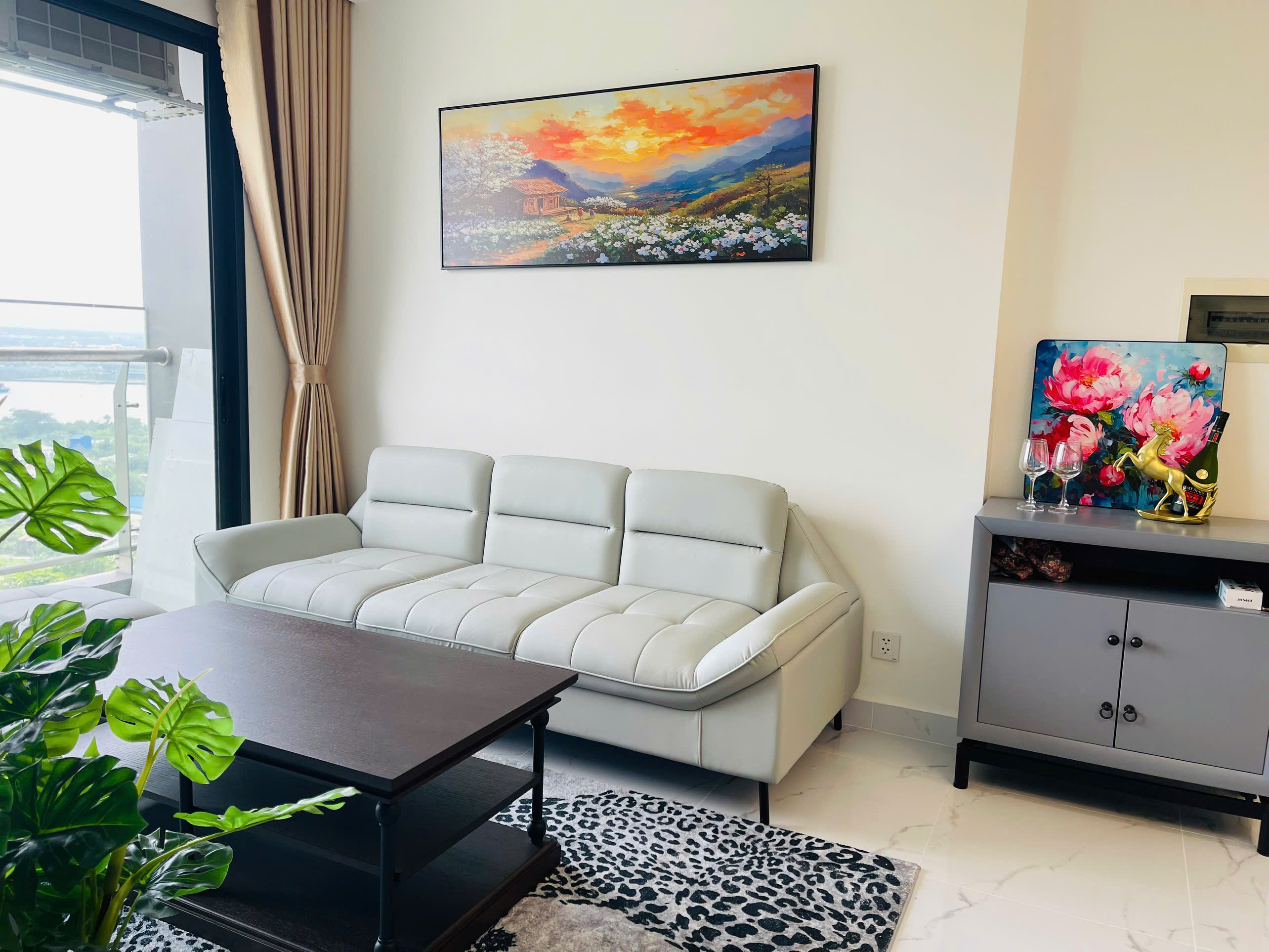 CHO THUÊ CĂN HỘ 3PN FULL NỘI THẤT