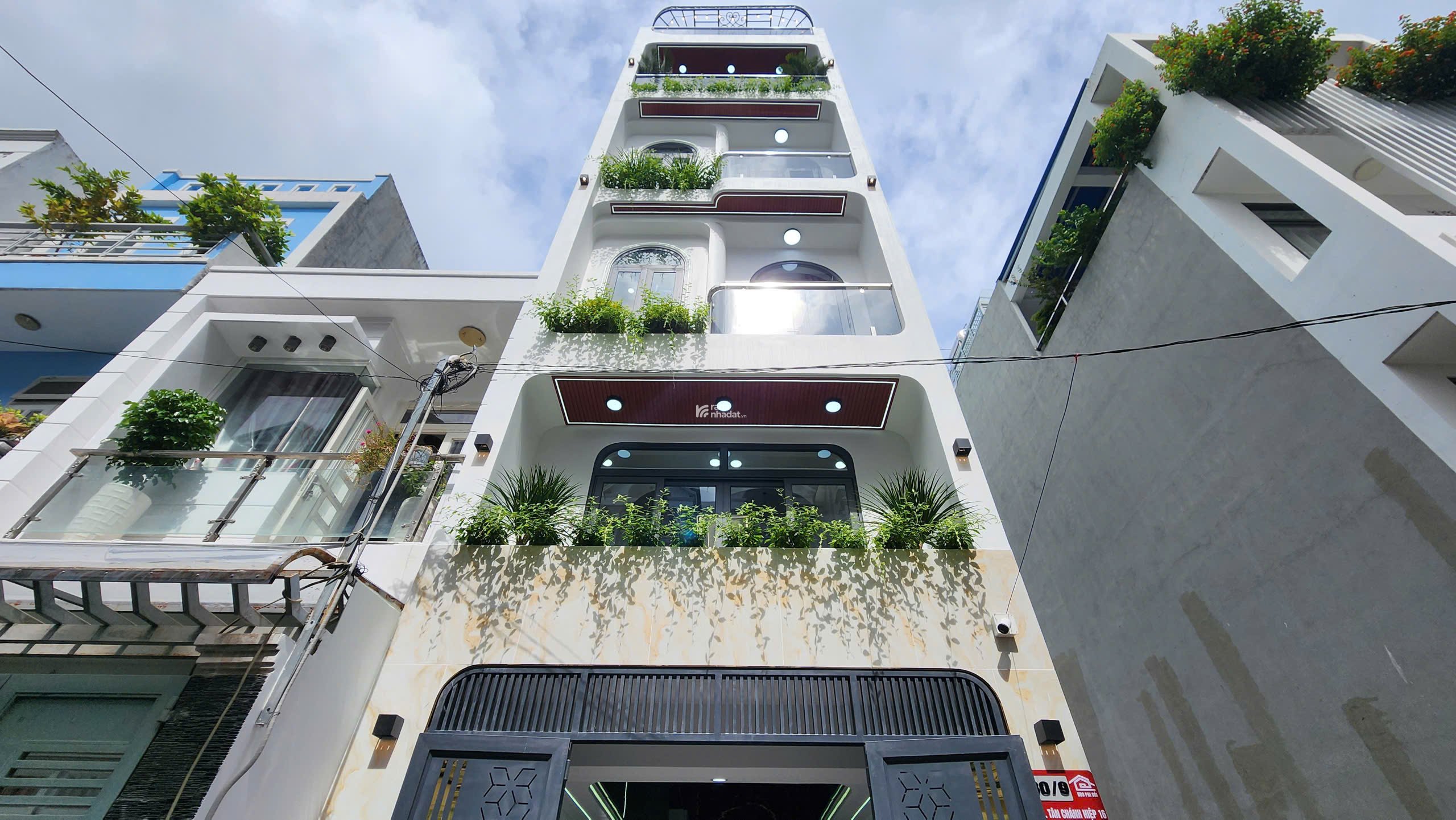 NHÀ PHỐ PHONG CÁCH HIỆN ĐẠI - TÂN CHÁNH HIỆP 16, QUẬN 12 - 4 TỶ NHẬN NHÀ