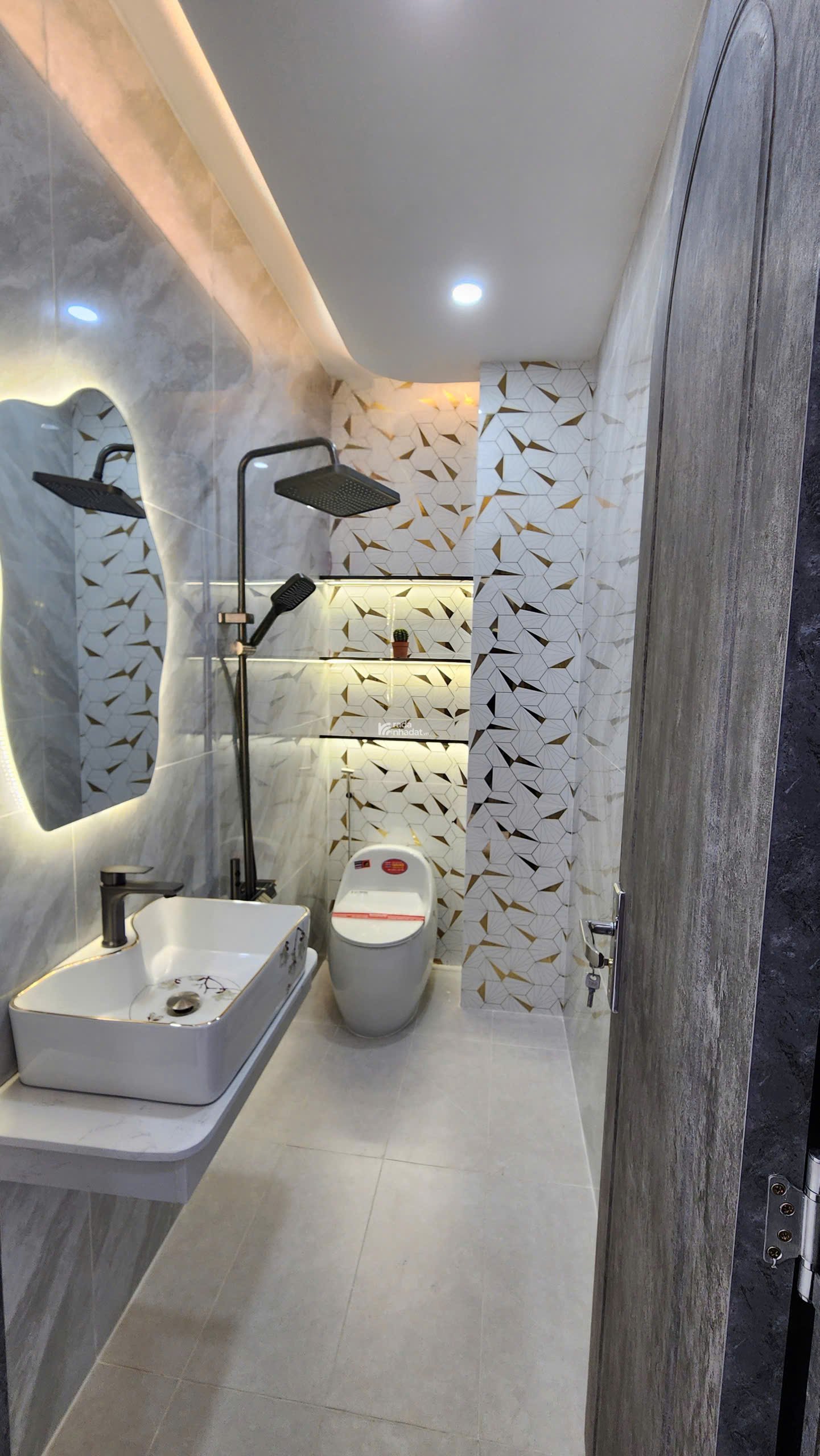 NHÀ PHỐ PHONG CÁCH HIỆN ĐẠI - TÂN CHÁNH HIỆP 16, QUẬN 12 - 4 TỶ NHẬN NHÀ