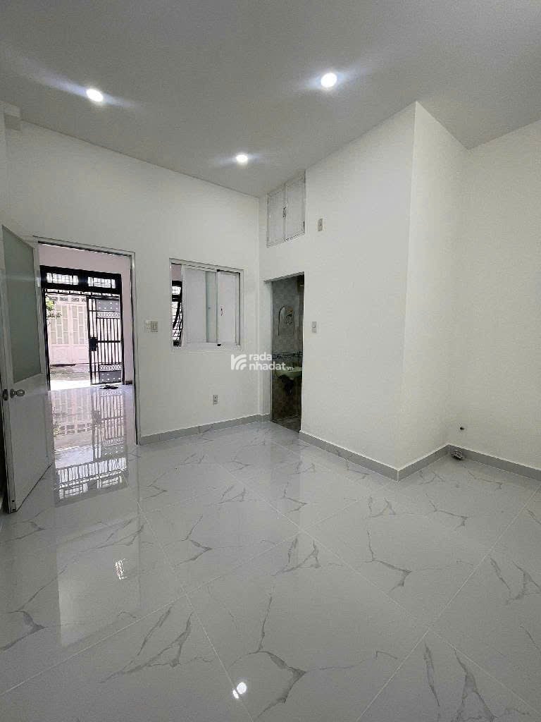 DC6, Tân phú 36m2, 3 tầng st, nhà đẹp oto, giá rẻ