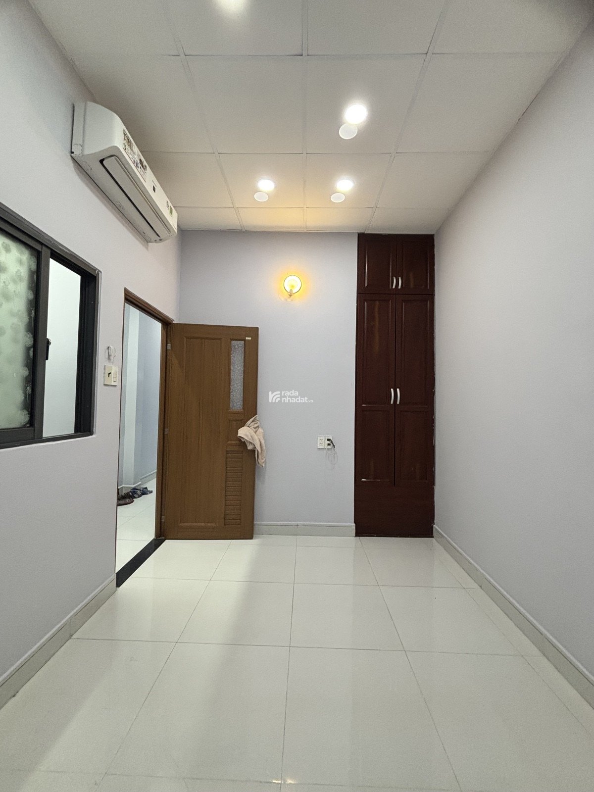 Nhà Đẹp Hẻm Oto Thông Ngay Sau Lưng Cao Đẳng GTVT Tân Phú - 50M2 - N4x12,5 - 2 Tầng - 3PN