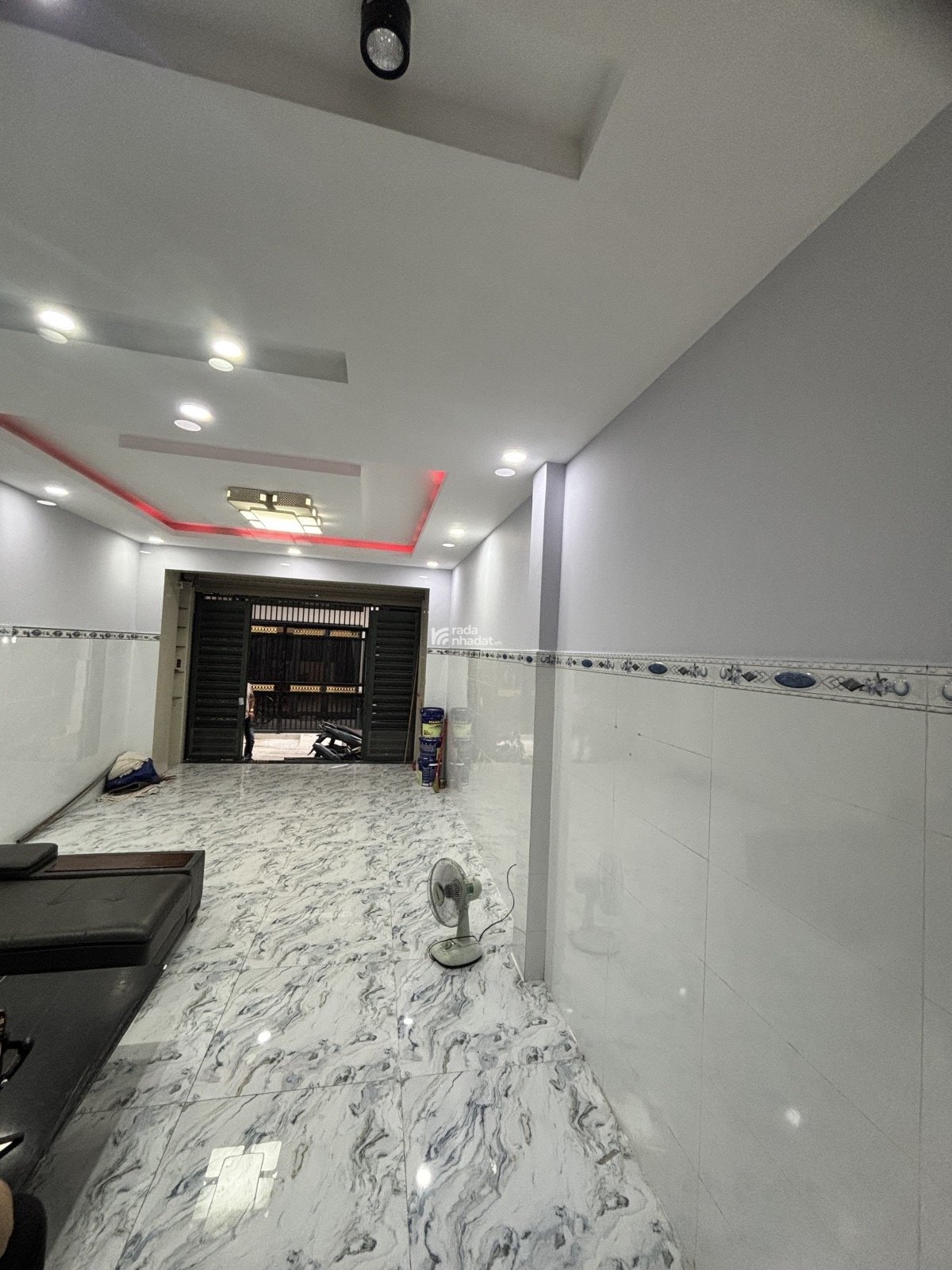 Nhà Đẹp Hẻm Oto Thông Ngay Sau Lưng Cao Đẳng GTVT Tân Phú - 50M2 - N4x12,5 - 2 Tầng - 3PN