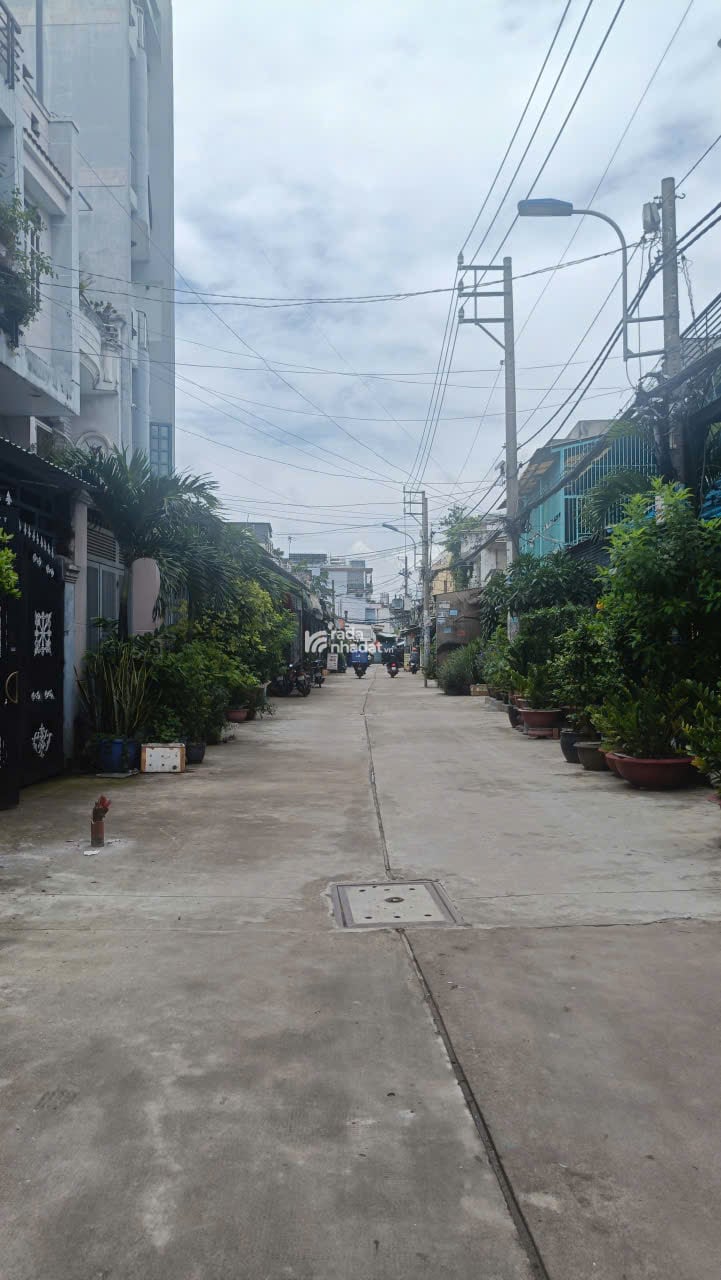 BÁN NHÀ HẺM 8M,1 SẸC,TÂN HOÀ ĐÔNG,BÌNH TÂN (5 x 18 x 2 TẦNG) 6.8 TỶ TL
