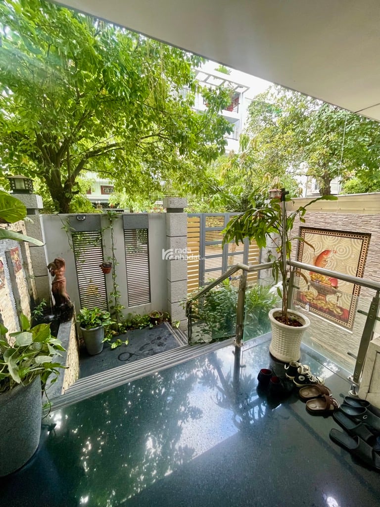 BIỆT THỰ SIÊU ĐẸP NGAY ĐẠI HỌC VĂN LANG -ĐẶNG THÙY TRÂM -BÌNH THẠNH-120M2 - GIÁ 21.95 TỶ