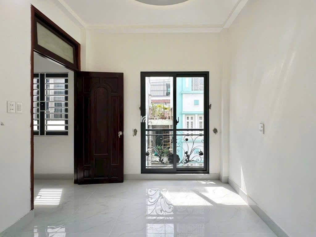 VIP ĐOÀN THỊ ĐIỂM - PHÚ NHUẬN - 4 TẦNG - 5PN 5WC - 45M2 NGANG 5M