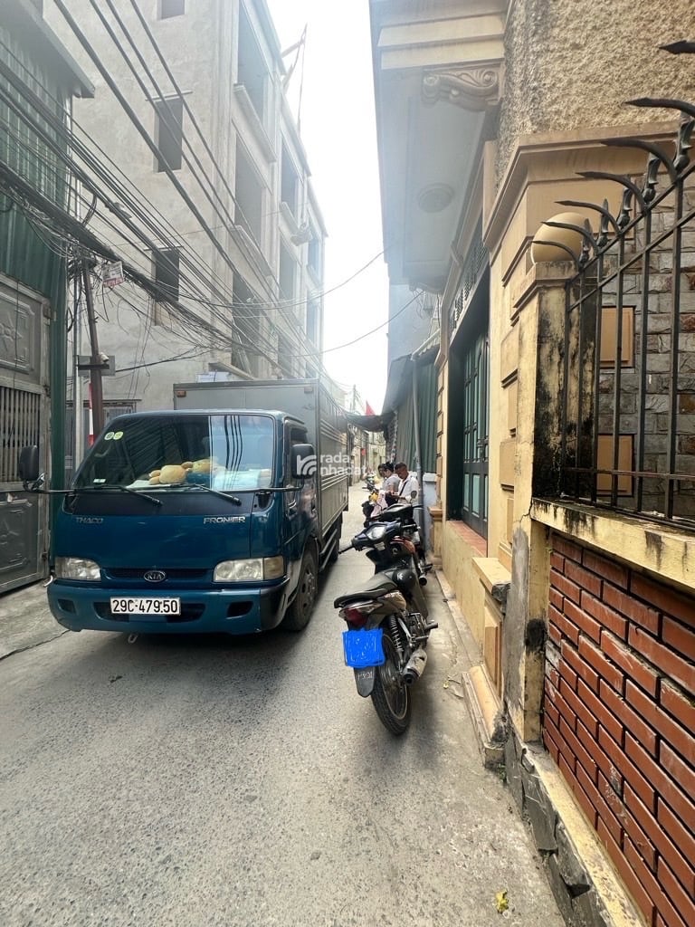 Bán gấp nhà 5 tầng mới xây tại phố Vĩnh Hưng, Hà Nội