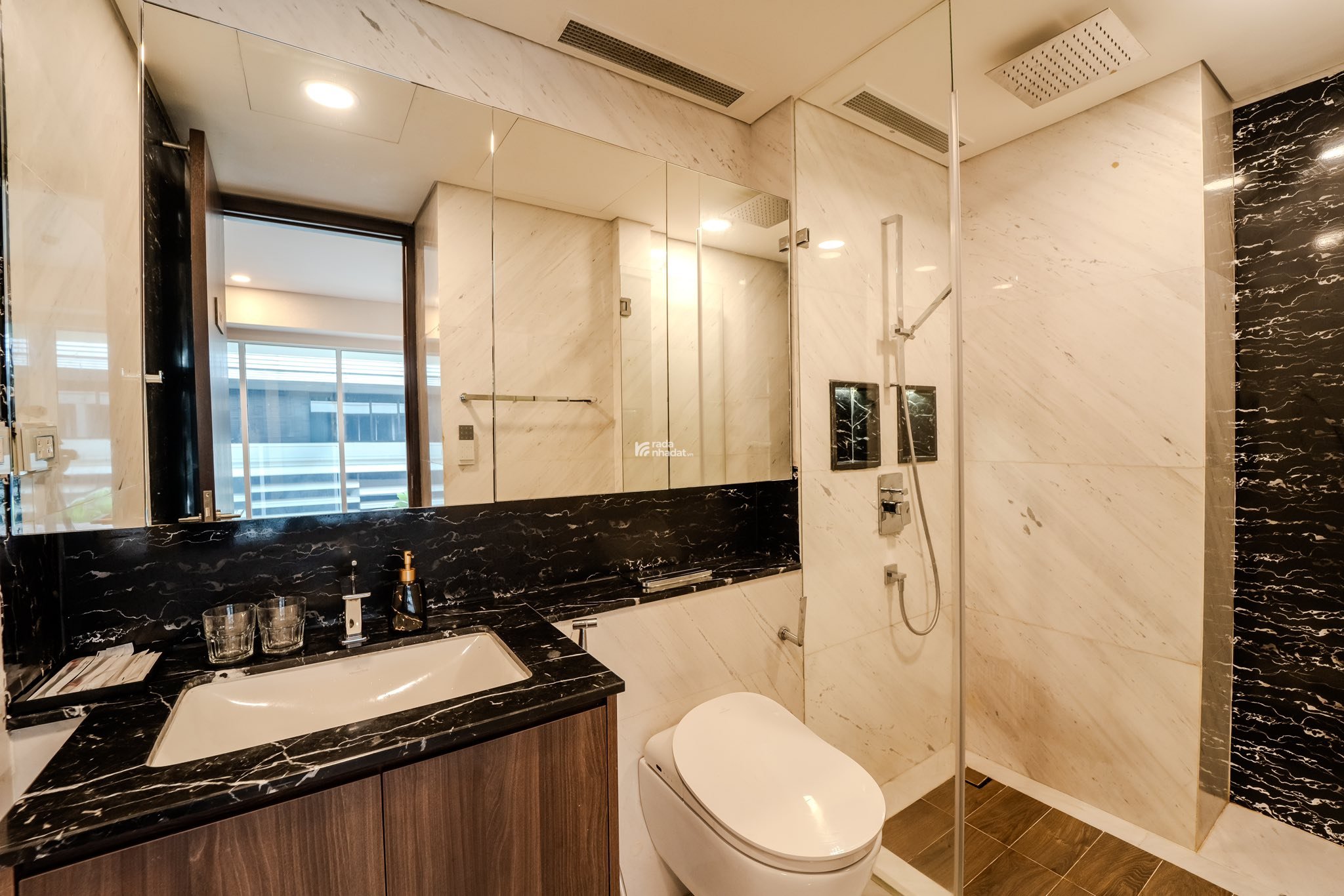 Gấp bán nhanh - giảm 2 tỷ - căn hộ duplex Serenity sky villa - 160m2