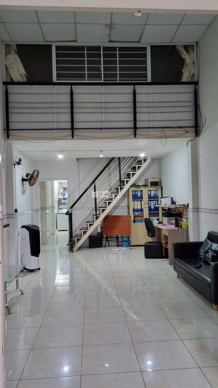 Cơ hội vàng! HXH Nguyễn Sơn, 84m2, 4x21m, 4PN, Chỉ 7.95 tỷ TL